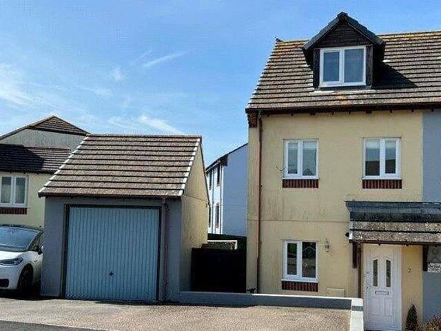 House for sale in Strode, Devon