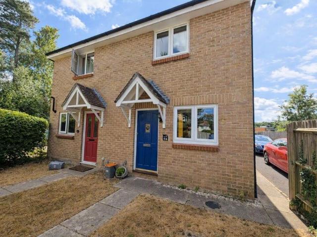 House for rent in Littlecote, West Sussex