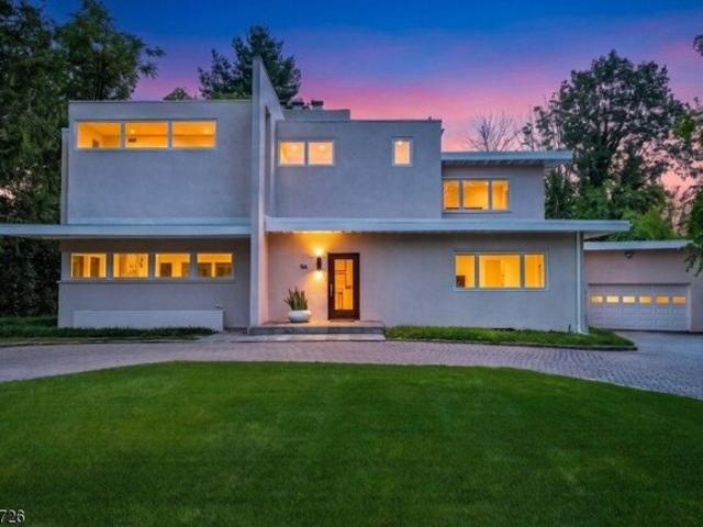 House for sale in New Providence, New Jersey