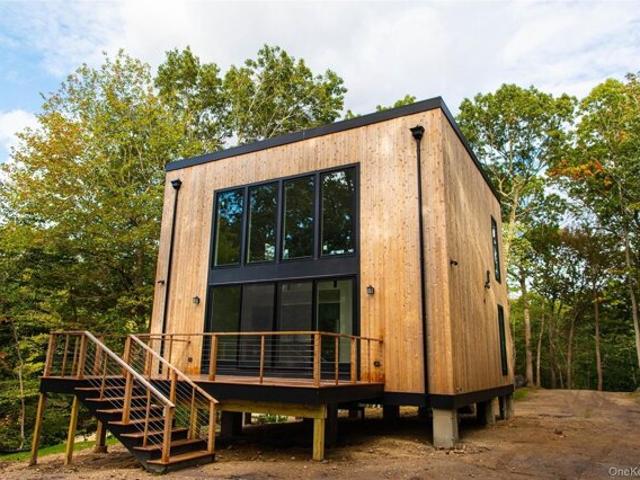 House for sale in Wading River, New York