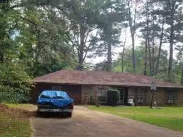House for sale in Pineville