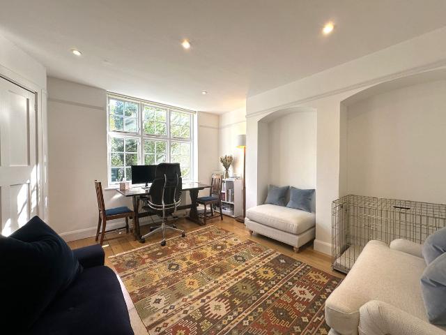 House for rent in Hampstead Garden Suburb, Greater London