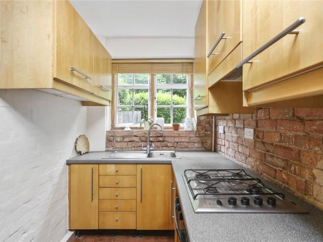 House for rent in Hampstead Garden Suburb, Greater London