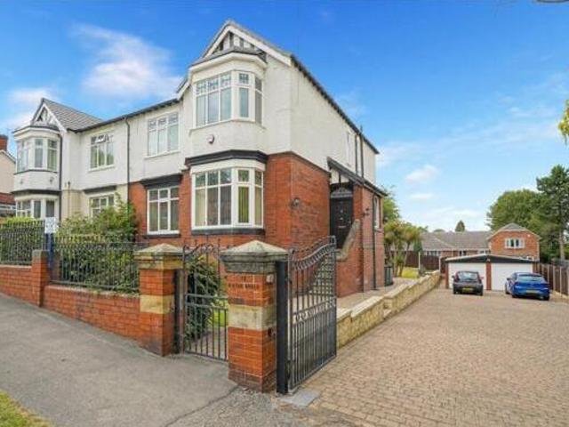 House for sale in Clifton, South Yorkshire