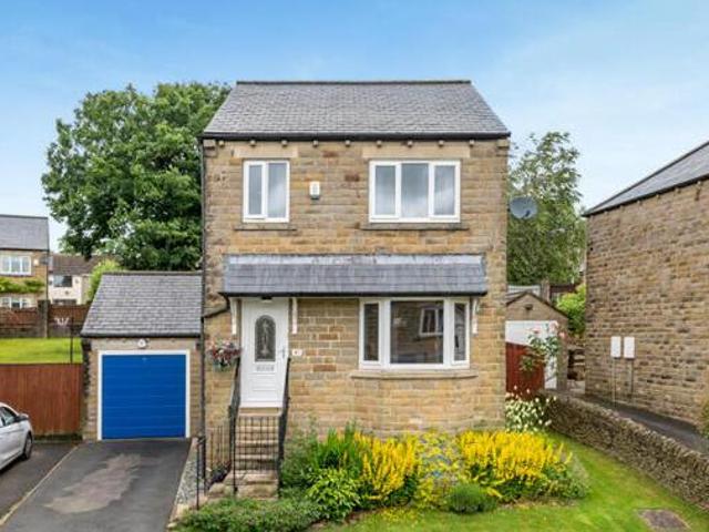 House for sale in Oakworth, West Yorkshire