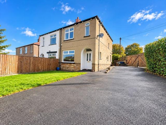 House for rent in Bracken Bank, Bradford
