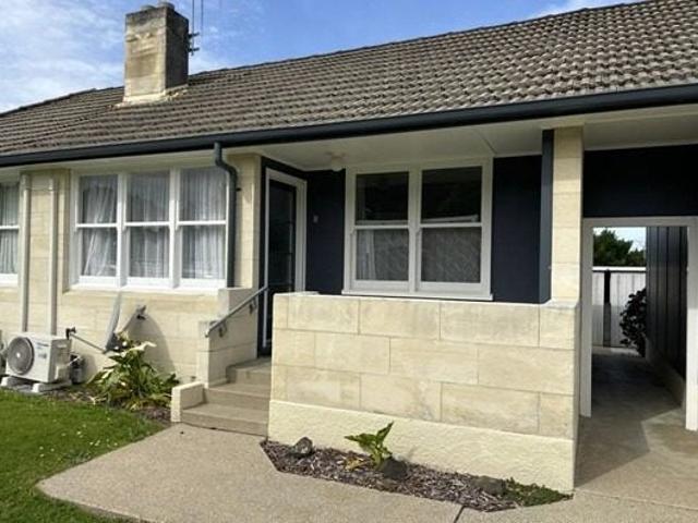 House for rent in Otakou