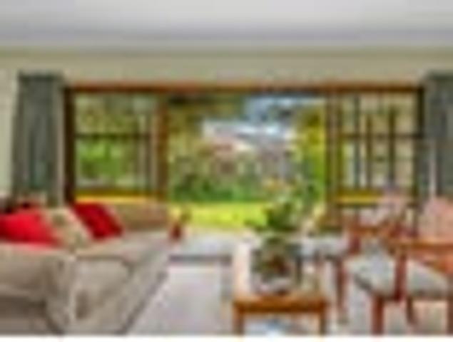 House for sale in Chaslands, Canterbury