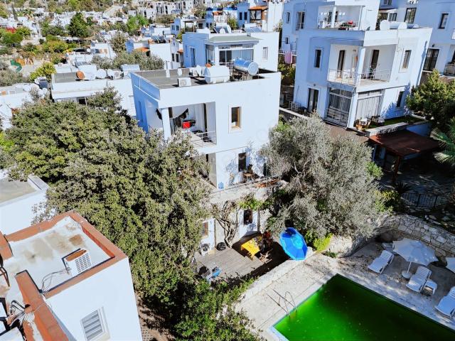 Cumhuriyet, Bodrum içerisinde satılık Villa