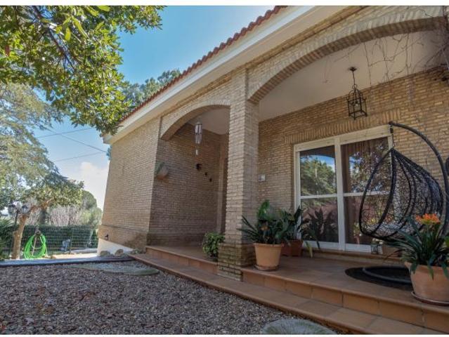 Casa en venta en Salteras
