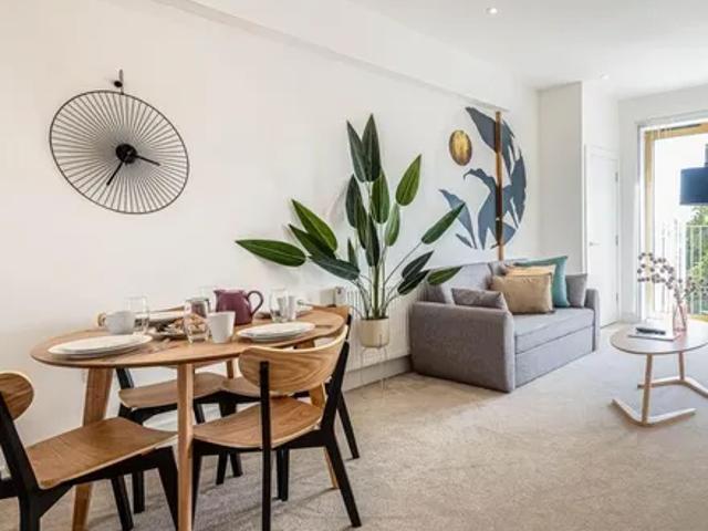 Apartment for rent in London Borough of Merton, Mitcham