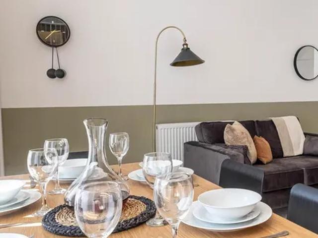 Apartment for rent in London Borough of Merton, Mitcham