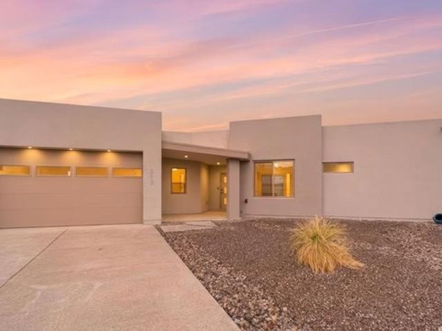 House for sale in Elephant Butte, New Mexico