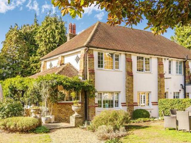 House for sale in Weybridge, Elmbridge