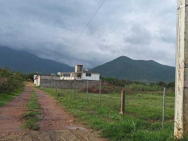 Terreno en venta en Tlalixtac De Cabrera, Oaxaca