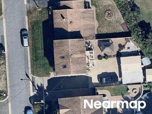 House for sale in Elmwood Park, New Jersey