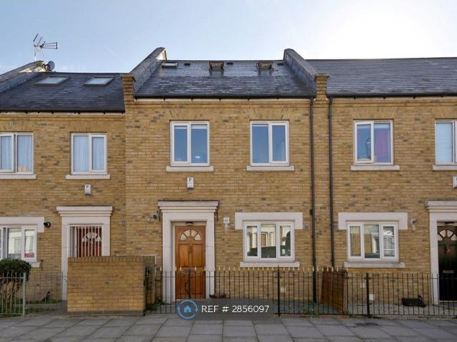 House for rent in Blackwall, Greater London