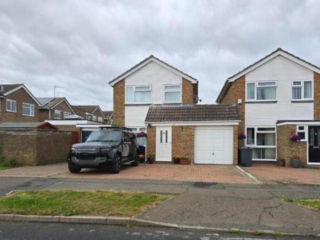 House for sale in Northampton, Northamptonshire