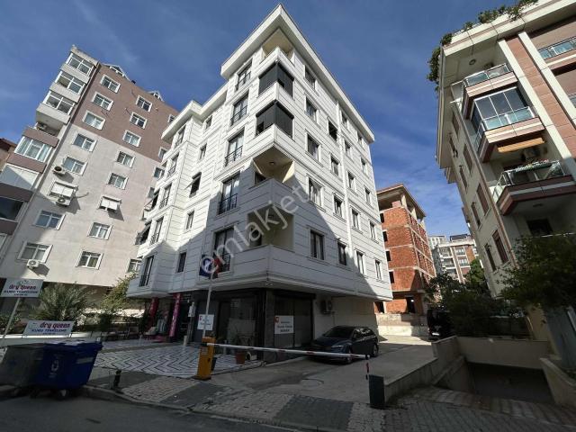 Süreyyaplajı, Maltepe içerisinde satılık mülk