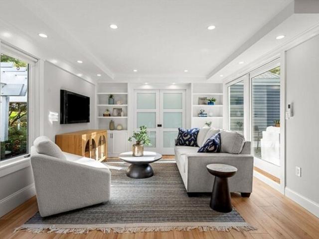 Condo for sale in Auburndale, Massachusetts