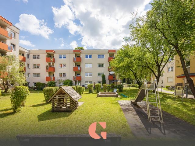 Dachgeschosswohnung kaufen in München, Bayern