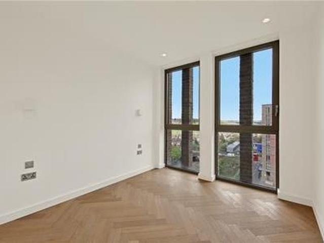 Apartment for rent in Dudden Hill, Greater London