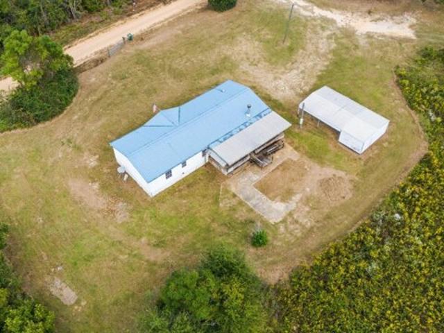 Property for sale in Cottondale, Florida