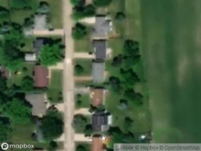 House for sale in Mchenry, Illinois
