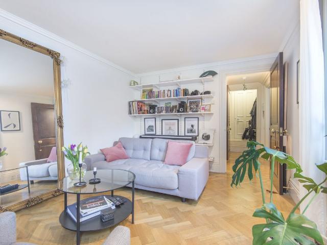 Apartment for rent in Kensington, Greater London