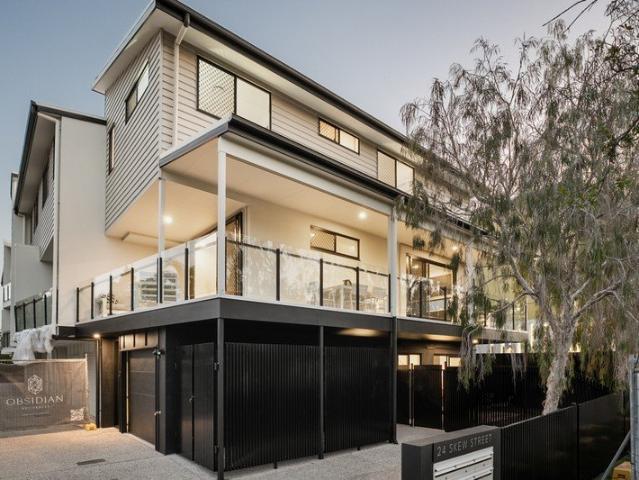 Townhouse for sale in Toombul, Queensland