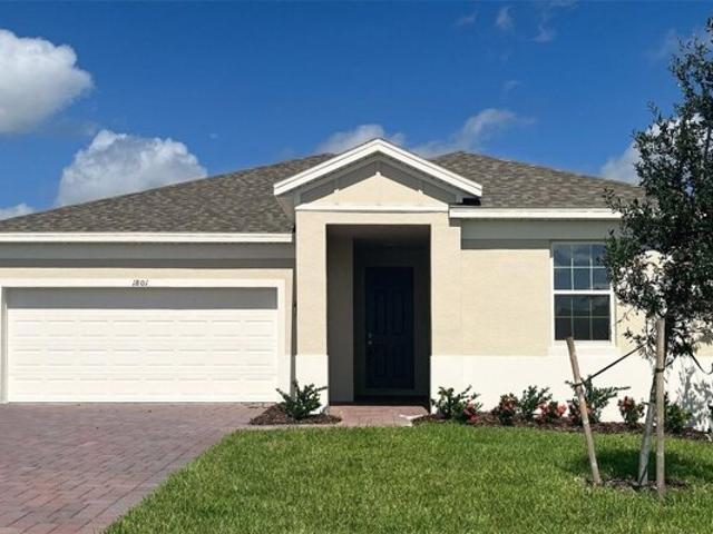 House for sale in Groveland