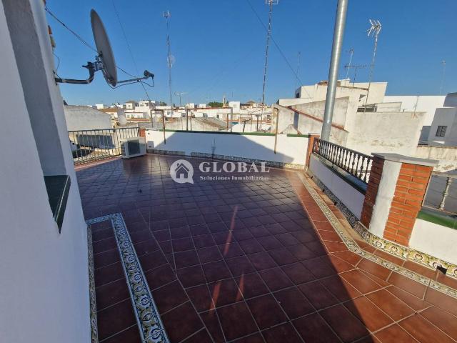 Piso en venta en Sanlúcar La Mayor, Andalucía