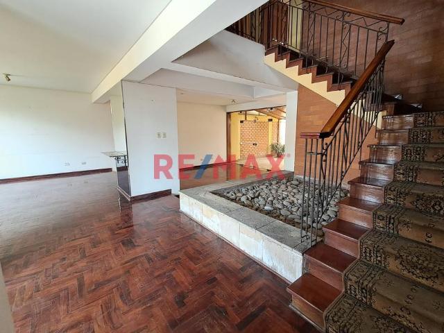 Casa venta en Neptuno, Santiago de Surco