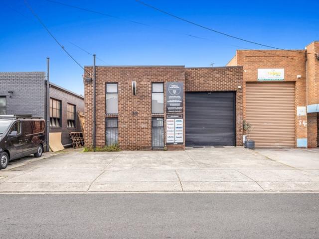 Warehouse for rent in Oakleigh, Melbourne