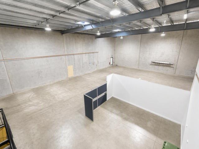 Warehouse for rent in Bakers Creek, Queensland