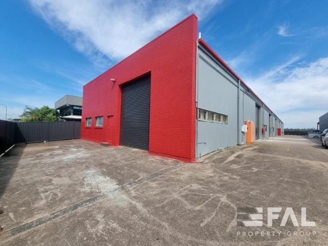 Warehouse for rent in Toombul, Queensland