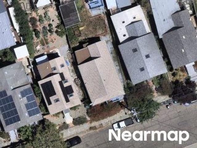 House for sale in Oakland, Alameda County