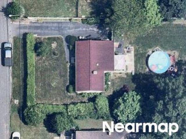 House for sale in Bay Shore, New York