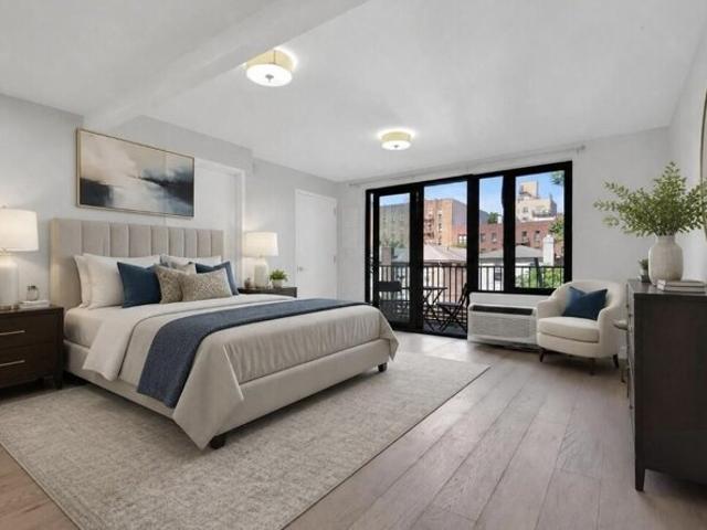 Condo for sale in Arverne, New York
