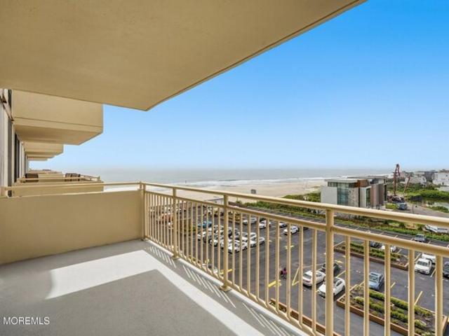 Condo for sale in Monmouth, New Jersey