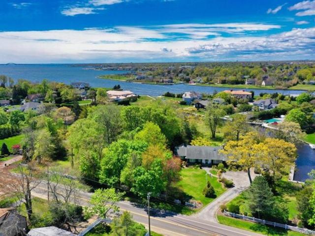 House for sale in Bohemia, New York