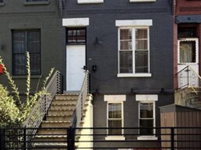 House for sale in Communipaw, Jersey City