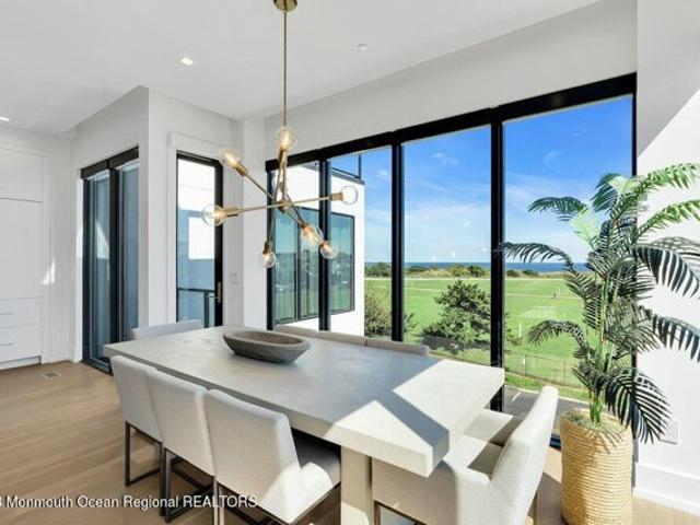House for sale in Long Branch