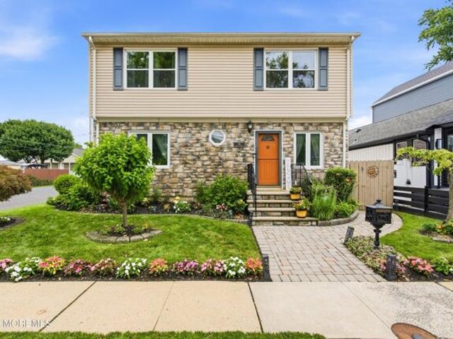 House for sale in Monmouth, New Jersey