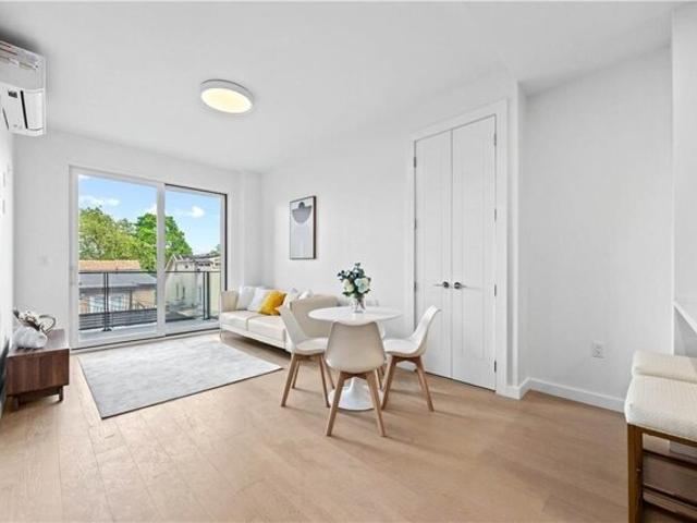 Condo for sale in Arverne, New York
