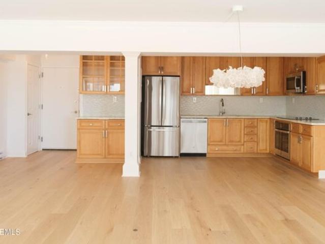 Condo for sale in Monmouth, New Jersey