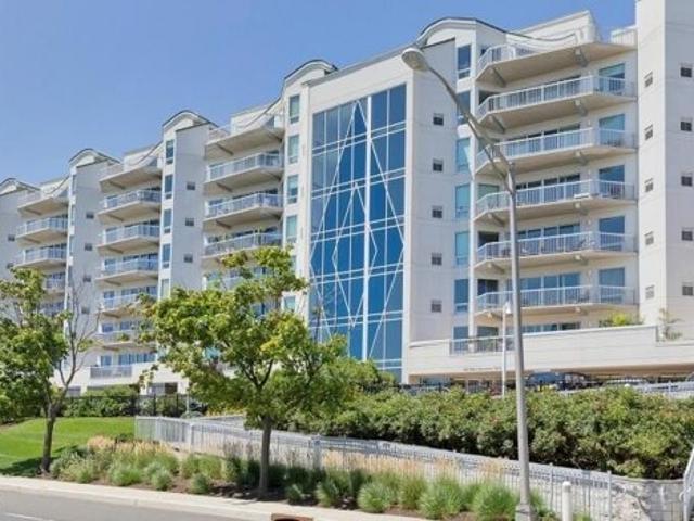 Condo for sale in Monmouth, New Jersey