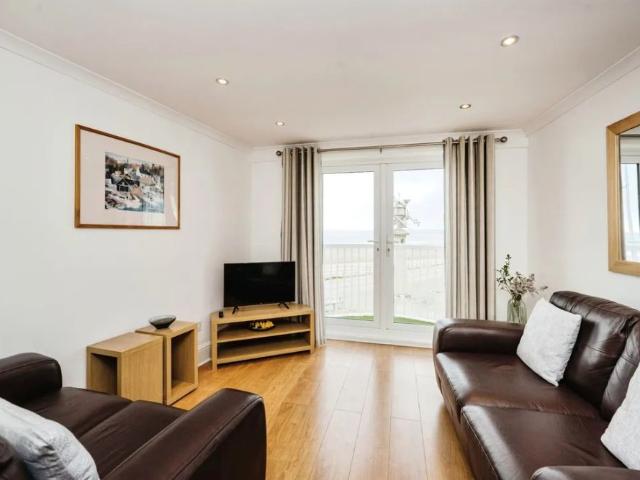 Apartment for rent in Nangreaves, Wales