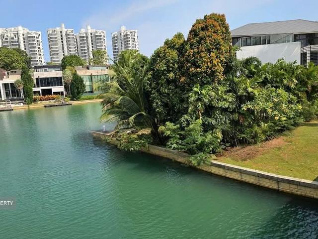 Detached House for sale