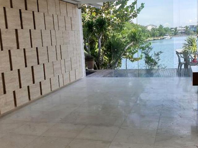 Detached House for sale